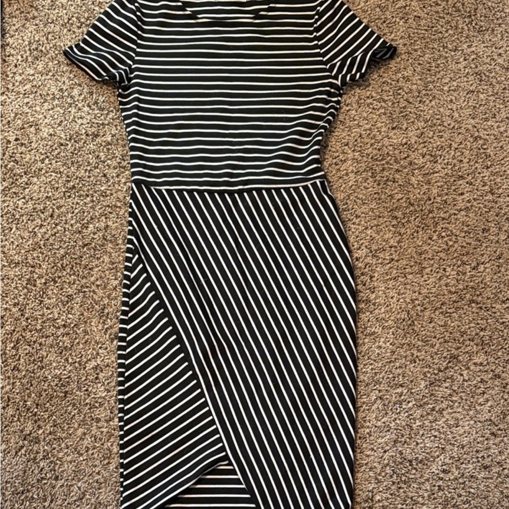 Zara Asymmetrical Black and White Striped Dress size small tulip hem